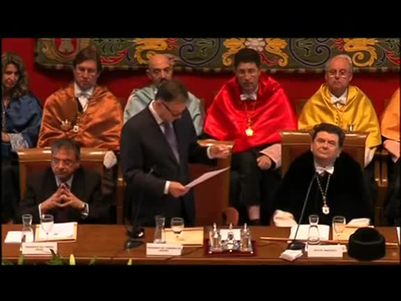 Acto solemne de Investidura del Rector Magnífico D. Manuel José López Pérez (parte 3 de 3)