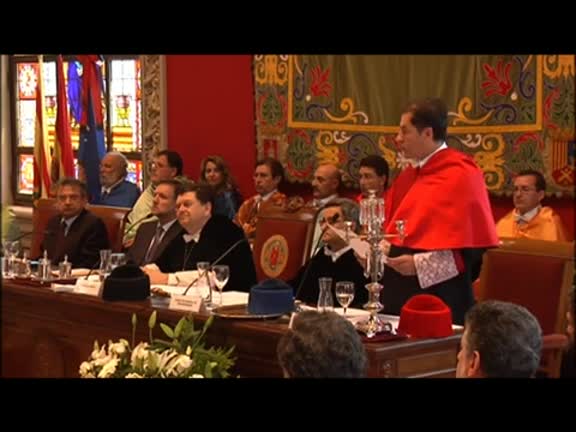 Acto solemne de Investidura del Rector Magnífico D. Manuel José López Pérez (parte 1 de 3)
