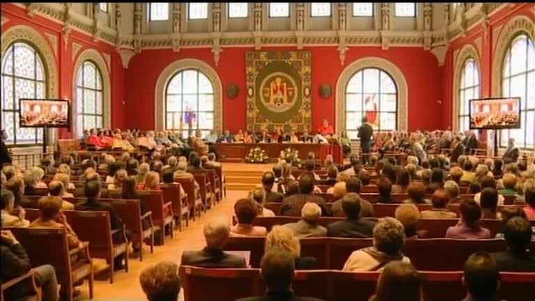 Acto solemne de Investidura del Rector Magnífico D. Manuel José López Pérez (parte 1 de 3)