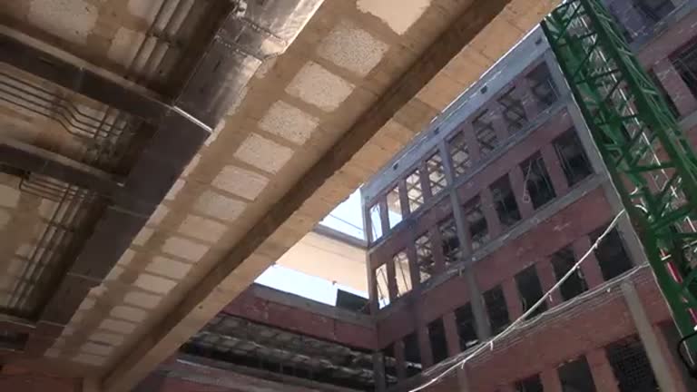 El rector y la consejera de universidades visitan las obras de la nueva Facultad de Filosofía