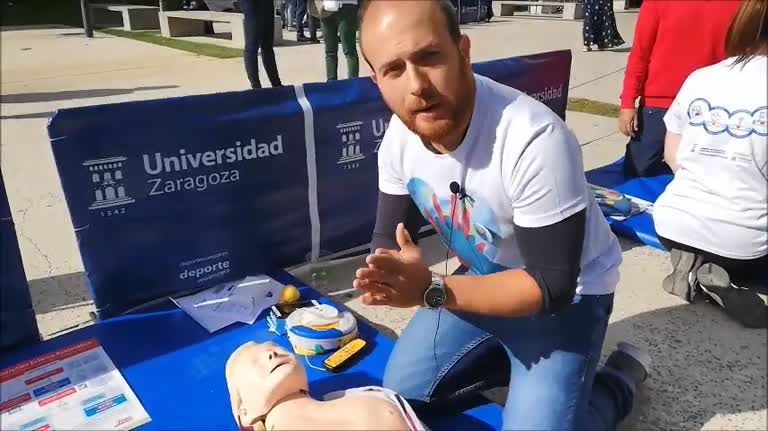 Cómo realizar una Reanimación CardioPulmonar (RCP)