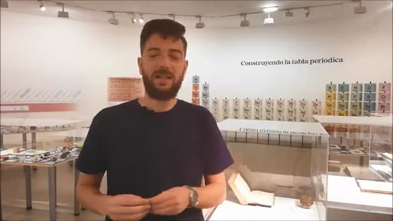 Adrián Aladrén nos habla de la exposición 'Construyendo la Tabla Periódica'