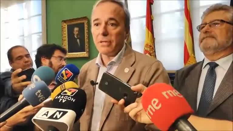 El rector recibe al alcalde de Zaragoza en su primer encuentro institucional tras las elecciones