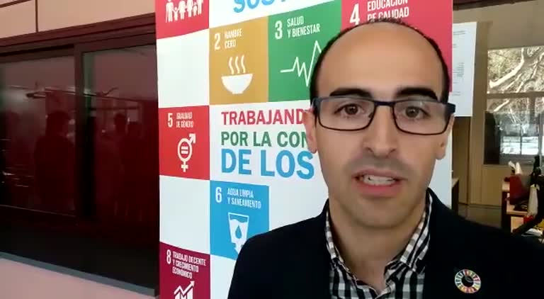 Arte, salud y sostenibilidad se han dado cita en las escaleras del Interfacultades