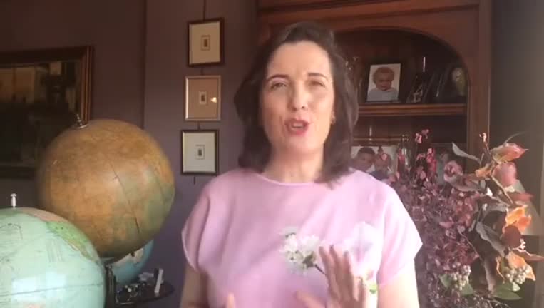 Concepcion Aldea Chagoyen se imagina el confinamiento sin internet en #LaCienciaQueSeCuenta